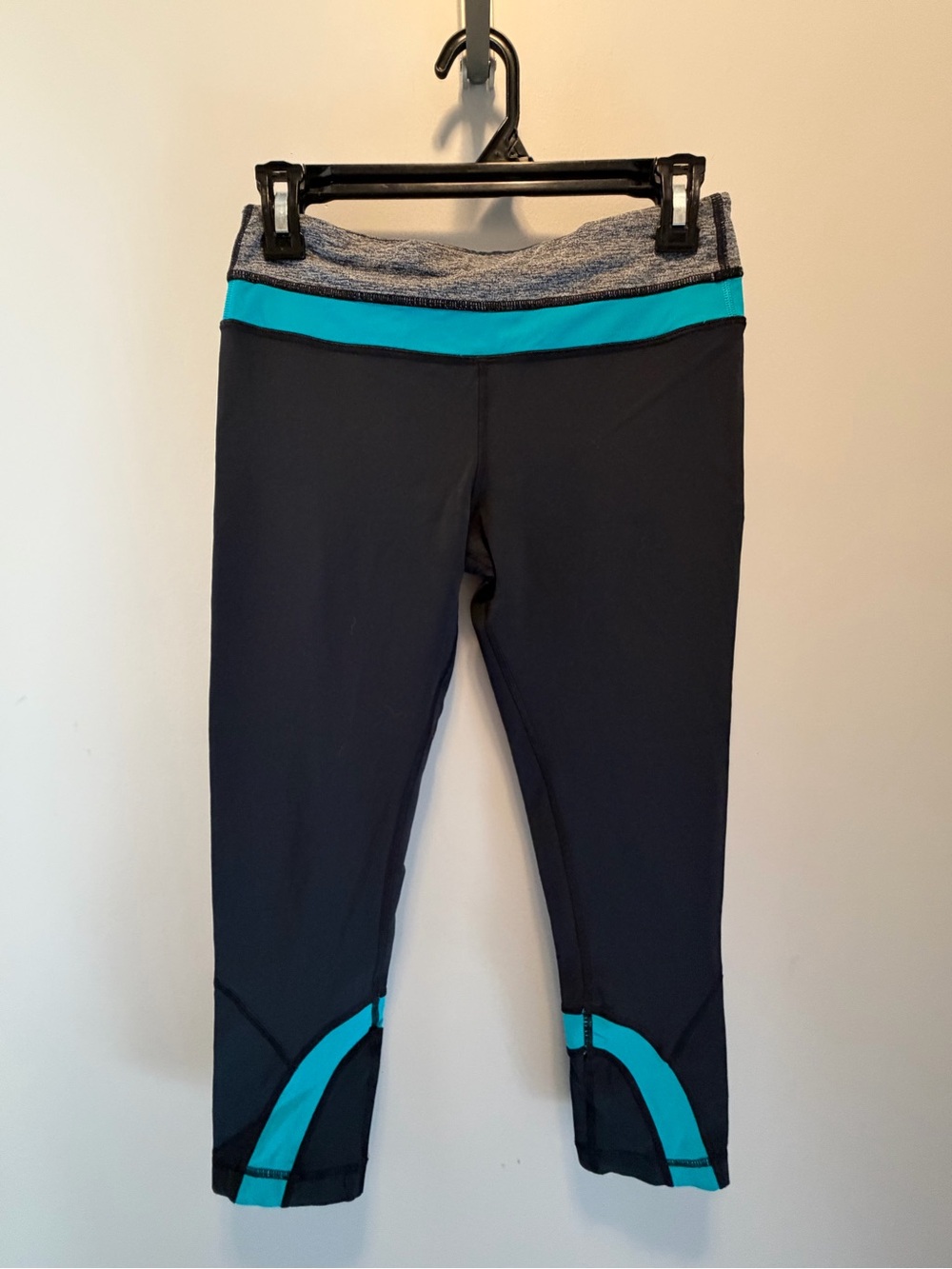 lululemon athletica Black Leggings with Teal and Gray Waistband